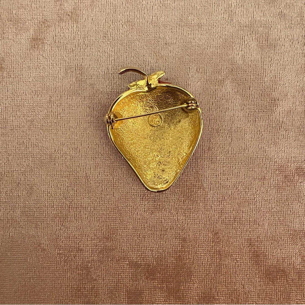 Enamel Strawberry Brooch with Gold Accents - Picture 4 of 4